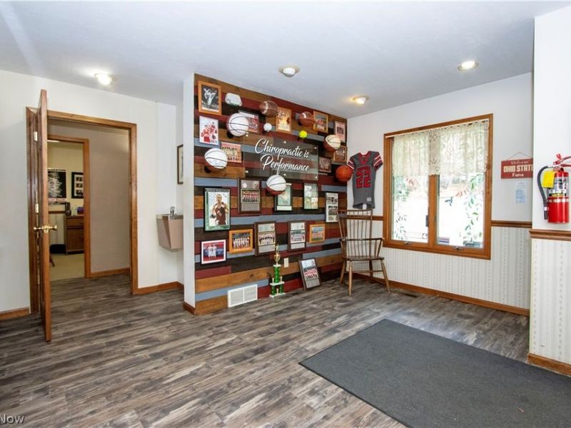 226 E Burwell Avenue , Loudonville, OH 44842 Photo 8