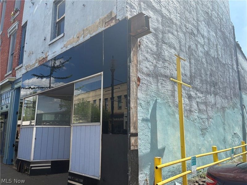 624 Main Street , Zanesville, OH 43701 Photo 2