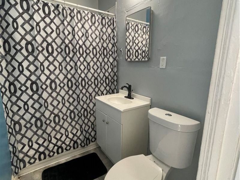 515 E 105th Street, Cleveland, OH 44108 Photo 4