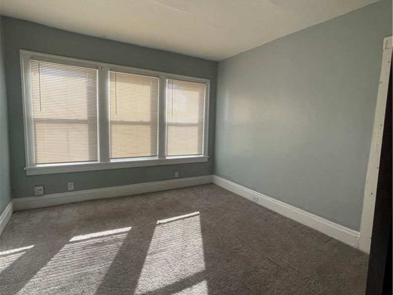 515 E 105th Street , Cleveland, OH 44108 Photo 4