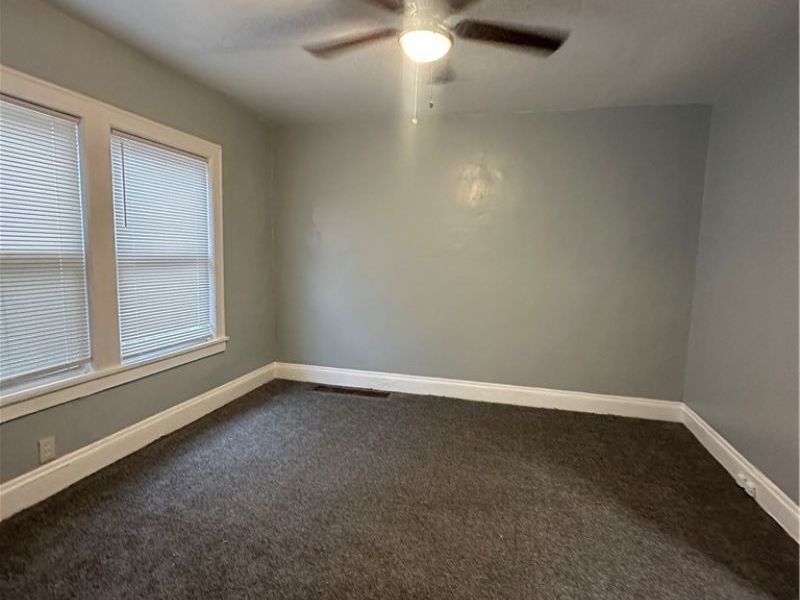 515 E 105th Street , Cleveland, OH 44108 Photo 9