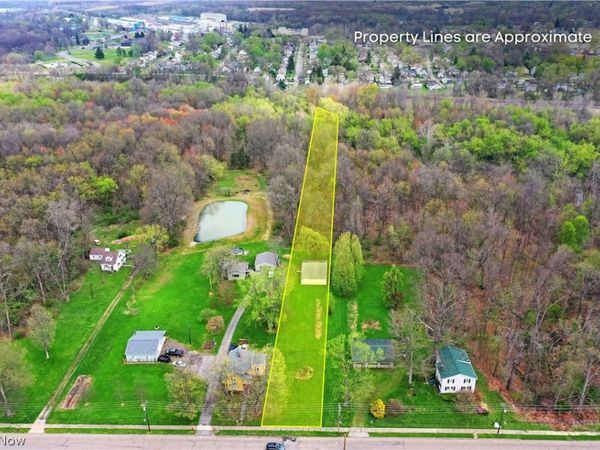 0 W 3rd , Niles, OH 44446