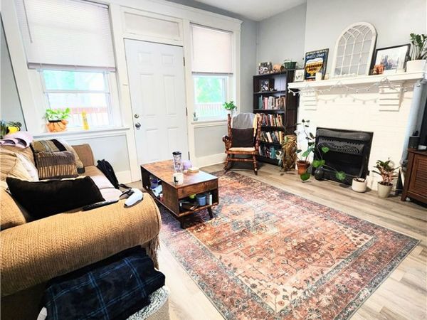 5518 Broad St , Unit 2nd Fl, Pittsburgh, PA 15206