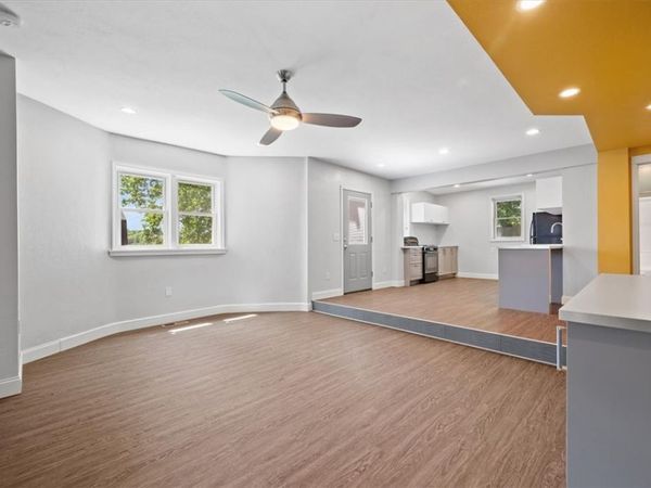 38 Pasadena Street , Pittsburgh, PA 15211