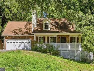 4661 Spring Ridge Drive, Flowery Branch, GA 30542