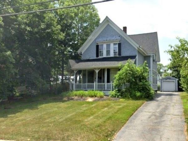 81 Bedford St, Bridgewater, MA 02324