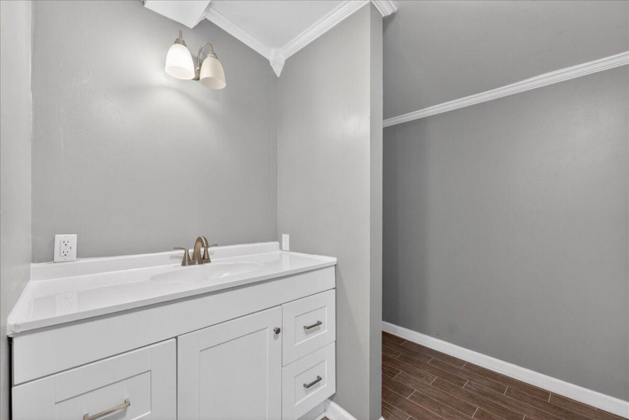 119 State Road S-38-1804 Photo 15