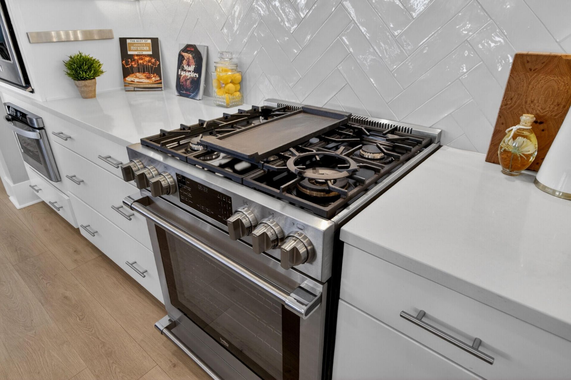 659 Blueway Avenue Photo 27