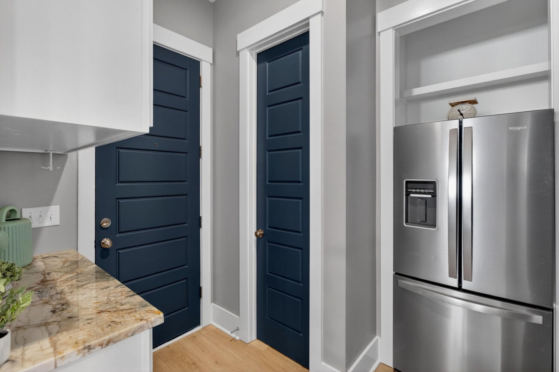 659 Blueway Avenue Photo 32