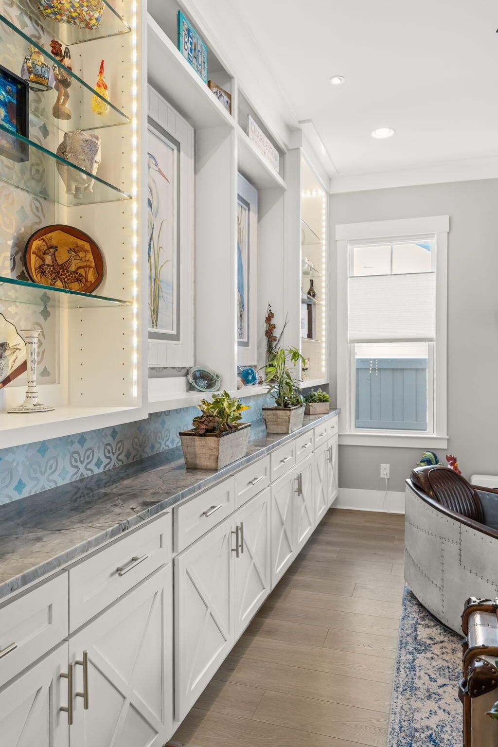 659 Blueway Avenue Photo 36