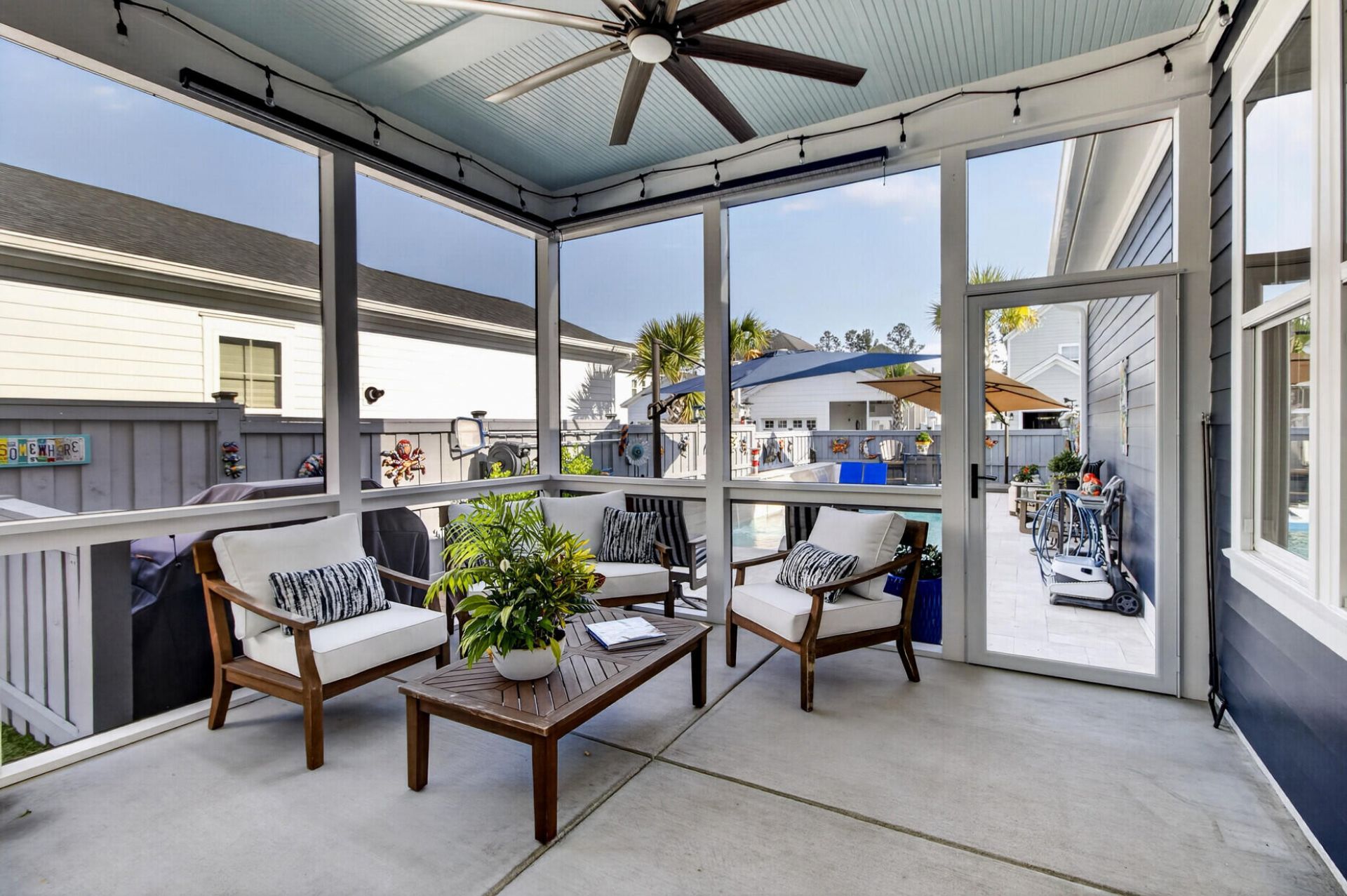 659 Blueway Avenue Photo 77