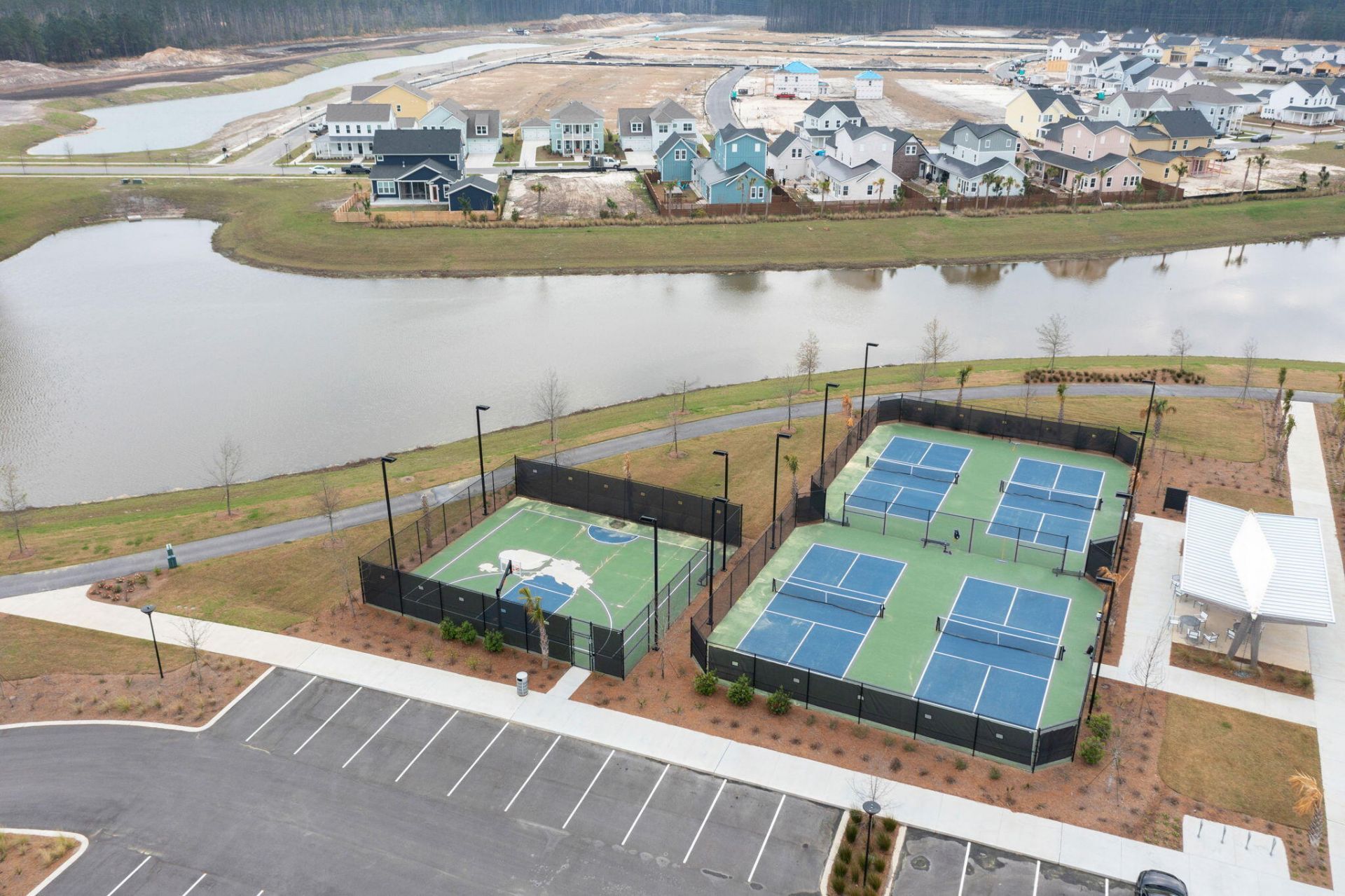 659 Blueway Avenue Photo 94