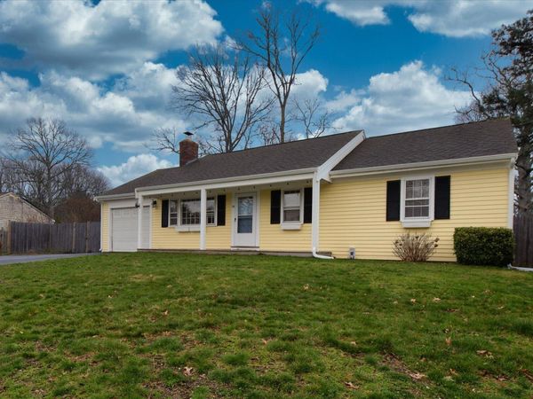 76 Sierra Way, West Yarmouth, MA 02673