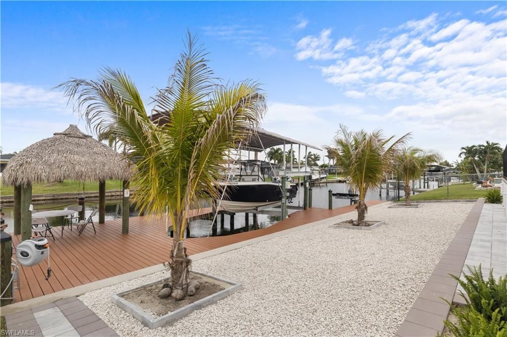 4211 SE 1st Ave, Cape Coral, FL 33904 Photo