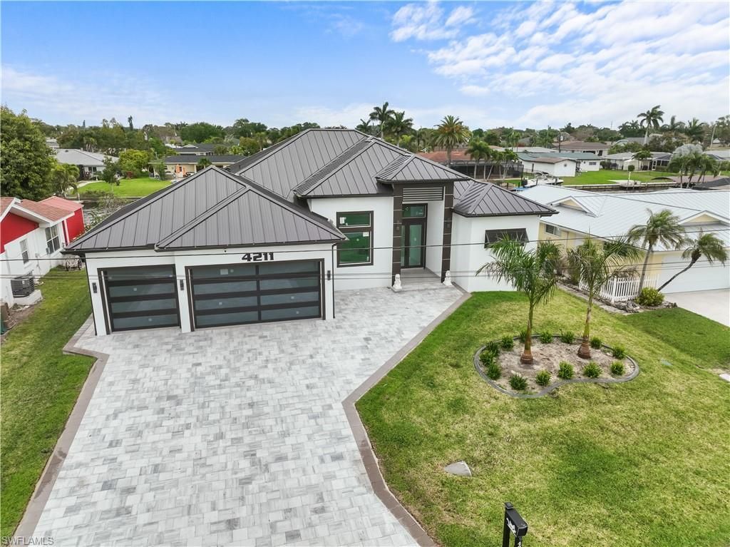 4211 SE 1st Ave, Cape Coral, FL 33904 Photo