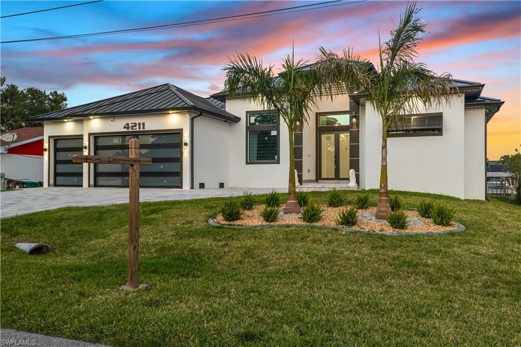 4211 SE 1st Ave, Cape Coral, FL 33904 Photo