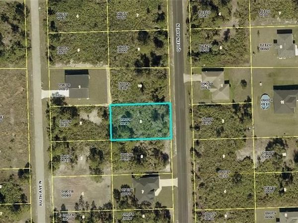 6009 Queen AVE N, LEHIGH ACRES, FL 33971