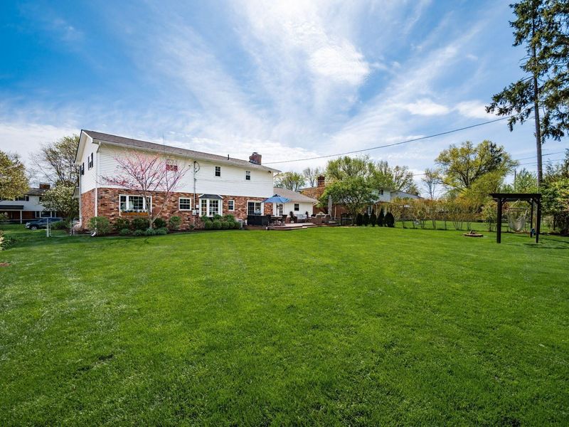 5989 Winstead Road , Columbus, OH 43235 Photo 11