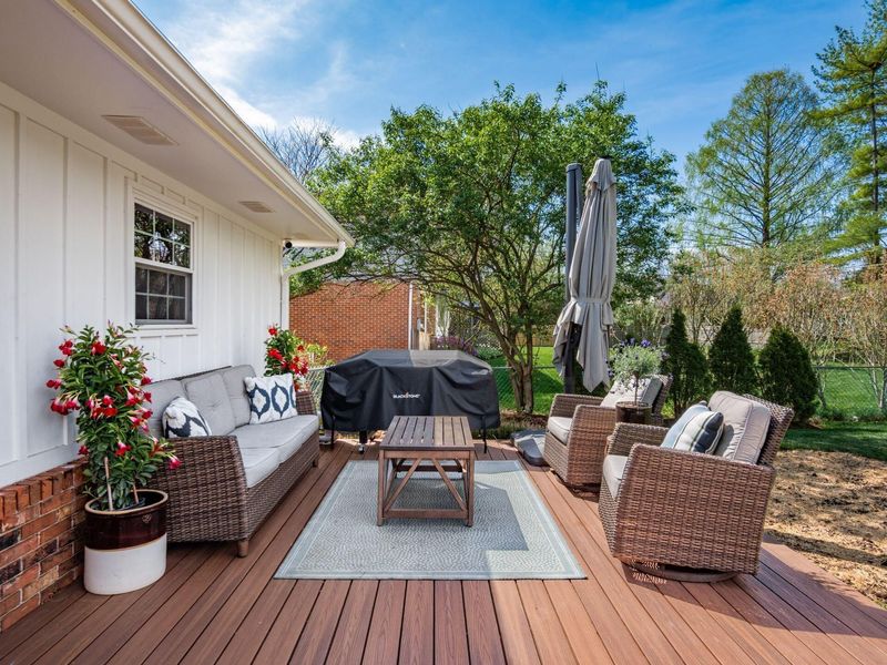 5989 Winstead Road , Columbus, OH 43235 Photo 14