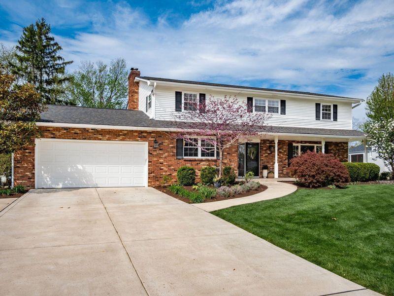 5989 Winstead Road , Columbus, OH 43235 Photo 3