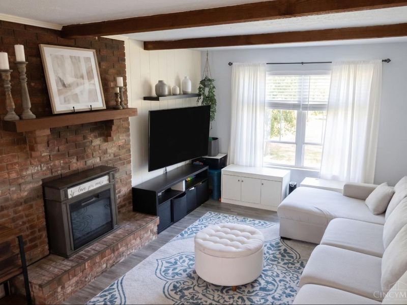 648 Chateau Dr, Union Twp, OH 45244 Photo 5