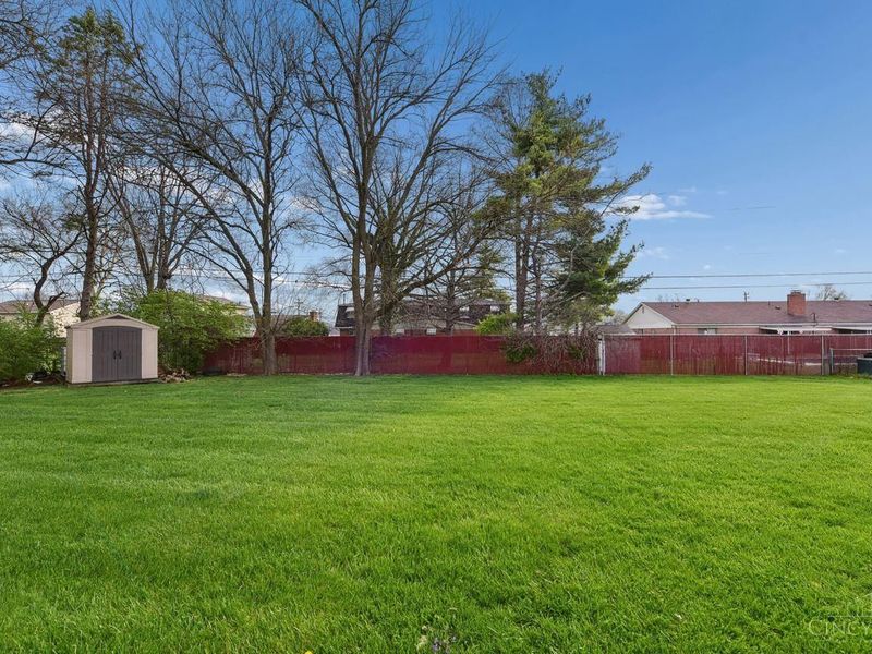 712 Danbury Road, Forest Park, OH 45240 Photo 3