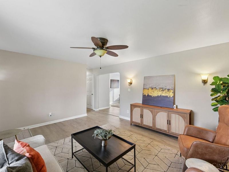 712 Danbury Road, Forest Park, OH 45240 Photo 9