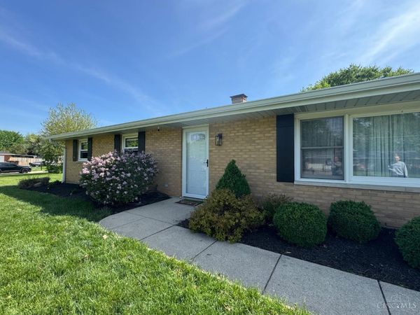 3800 Sterling Drive, Franklin, OH 45005