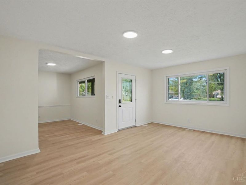 870 Marty Lee Lane, Carlisle, OH 45005 Photo 4