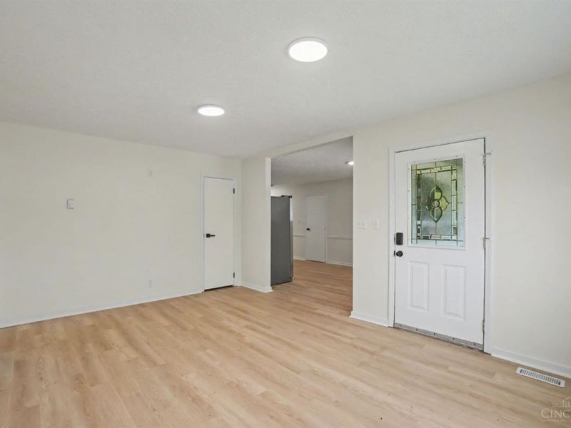 870 Marty Lee Lane, Carlisle, OH 45005 Photo 5