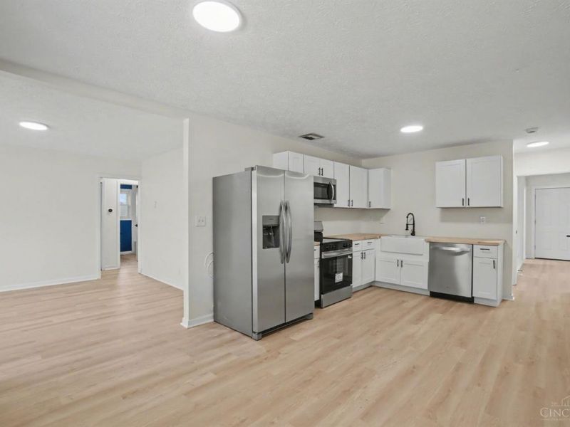 870 Marty Lee Lane, Carlisle, OH 45005 Photo 7