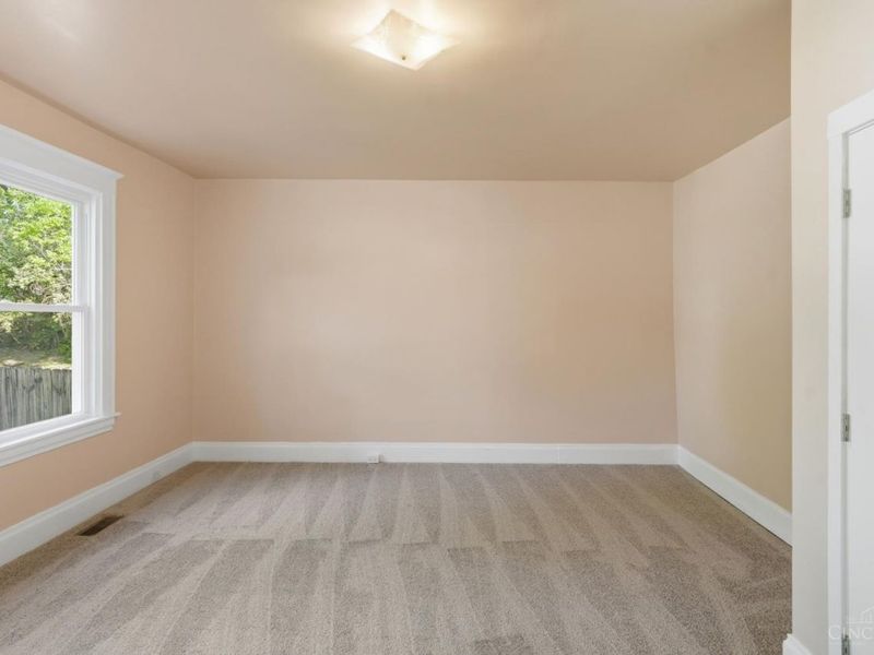 1625 First Avenue, Cincinnati, OH 45205 Photo 8