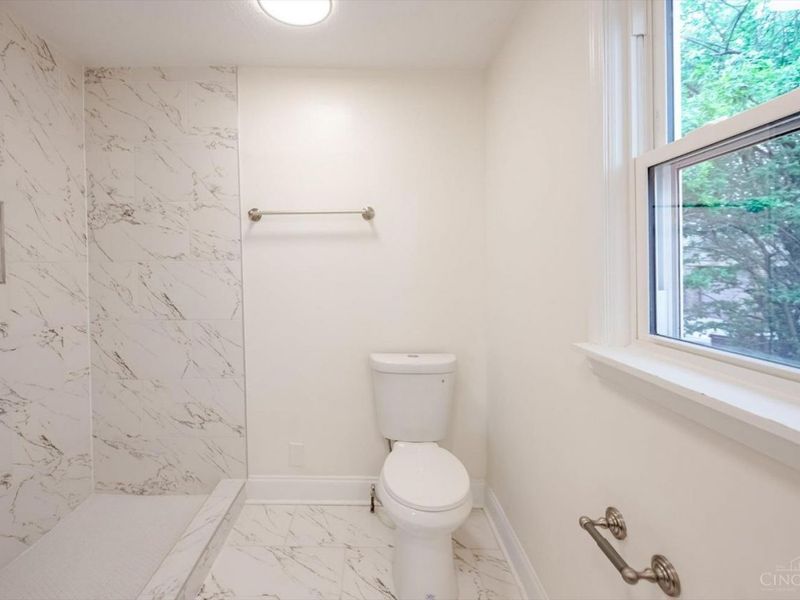 6832 Kenton Avenue, Silverton, OH 45236 Photo 18