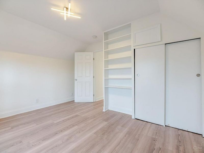 6832 Kenton Avenue, Silverton, OH 45236 Photo 22