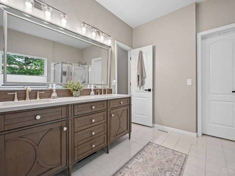 464 Gablefield Court, Union Twp, OH 45255 Photo 22