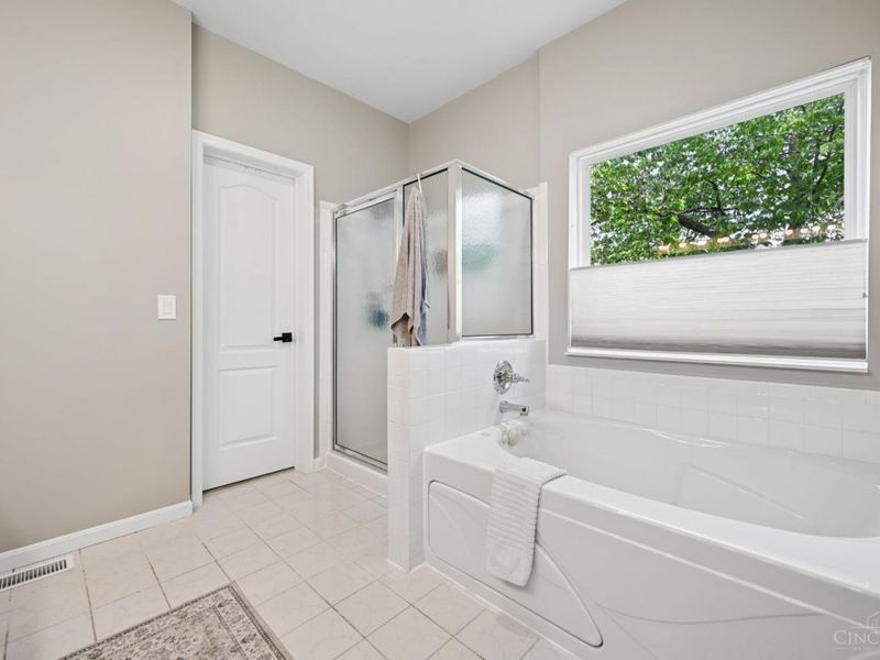 464 Gablefield Court, Union Twp, OH 45255 Photo 23