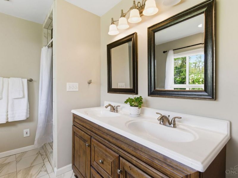 6965 Euclid Avenue, Madeira, OH 45243 Photo 24