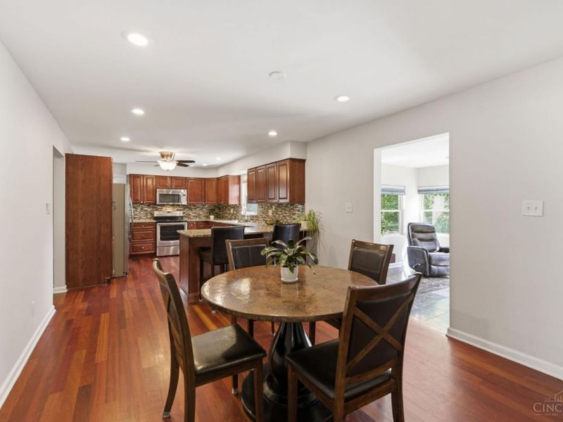 6965 Euclid Avenue, Madeira, OH 45243 Photo 9