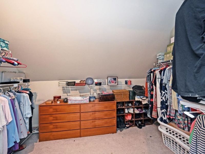 2263 Monroe Avenue, Cincinnati, OH 45212 Photo 41