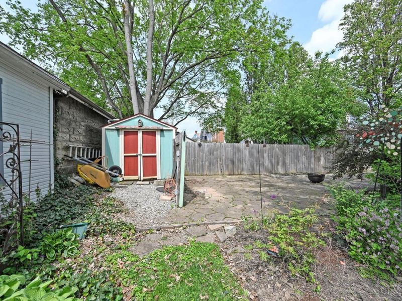 2263 Monroe Avenue, Cincinnati, OH 45212 Photo 49