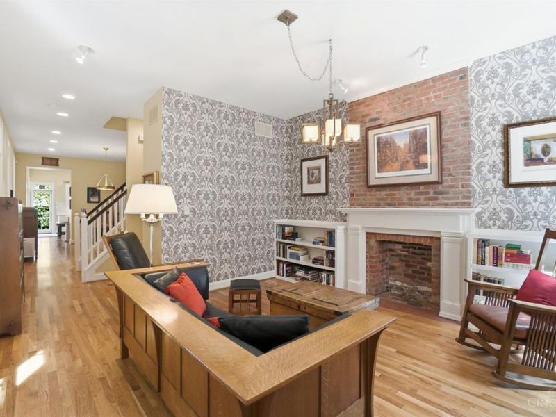 426 E Twelfth Street, Cincinnati, OH 45202 Photo 2