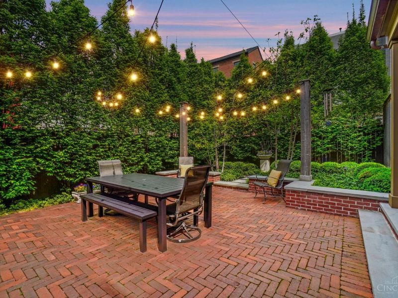 426 E Twelfth Street, Cincinnati, OH 45202 Photo 35