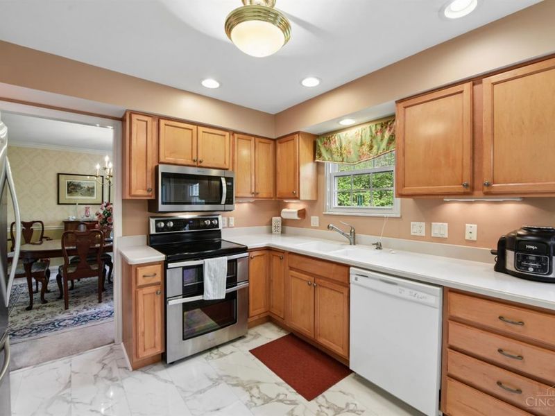 891 Quailwoods Drive, Loveland, OH 45140 Photo 11