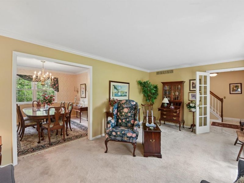 891 Quailwoods Drive, Loveland, OH 45140 Photo 2