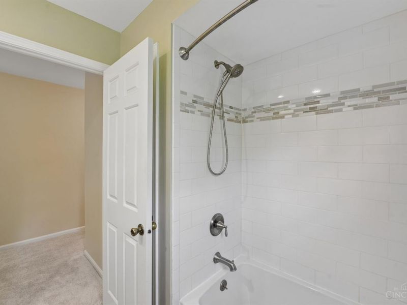 891 Quailwoods Drive, Loveland, OH 45140 Photo 21