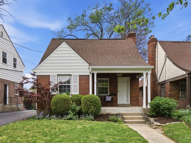 3863 Homewood Road, Mariemont, OH 45227 Photo 1