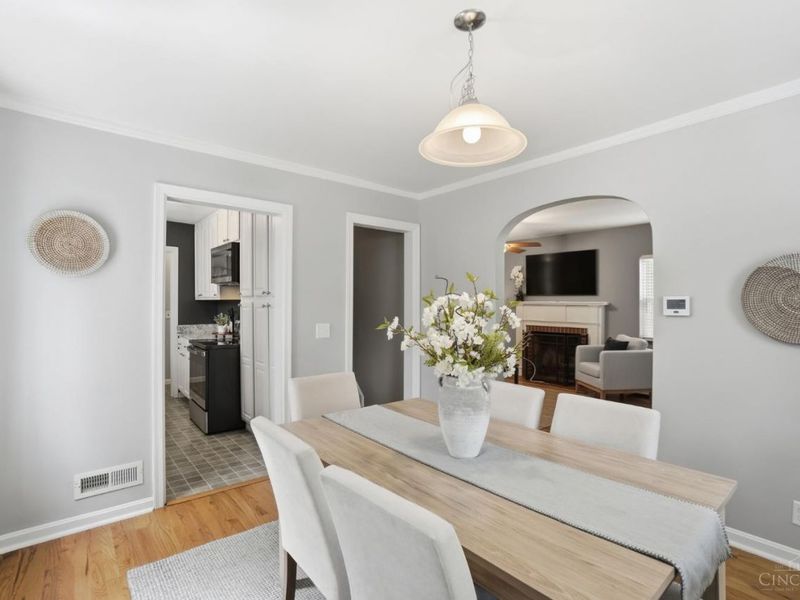 3863 Homewood Road, Mariemont, OH 45227 Photo 10