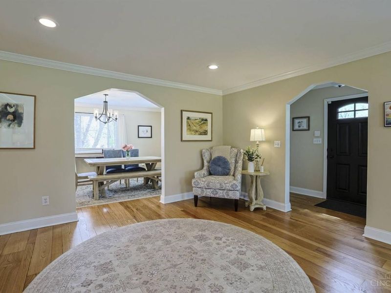 6014 Cherokee Drive, Madeira, OH 45243 Photo 5