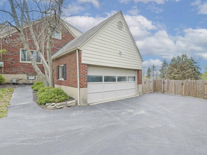 6014 Cherokee Drive, Madeira, OH 45243 Photo 60