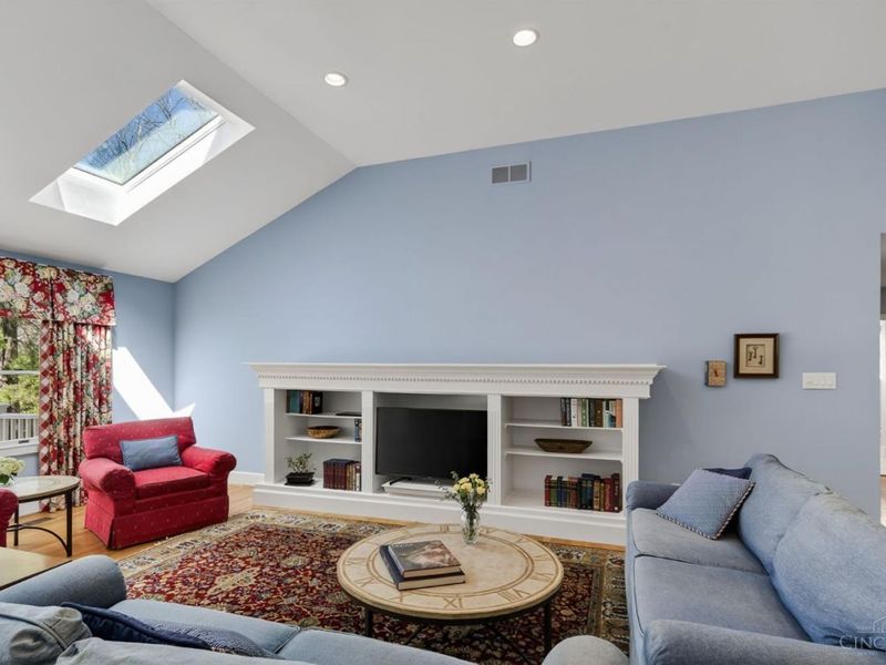 6625 N Clippinger Drive, Indian Hill, OH 45243 Photo 15